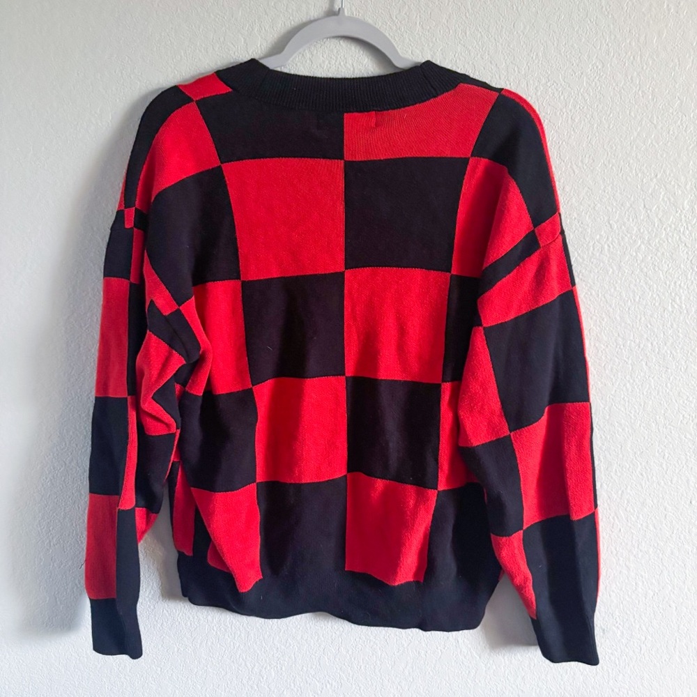 Black and Red Cardigan - Picture 4 of 7